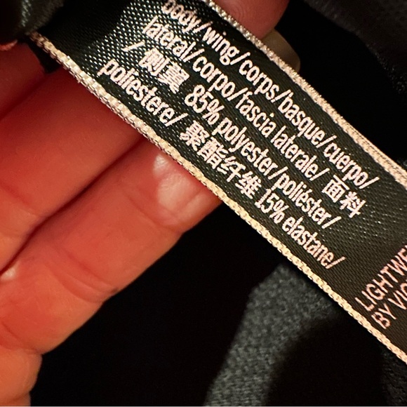 Victoria’s Secret Allegro Support Flow On Point Lined Sport Bra Black Size 34D - Picture 10 of 11